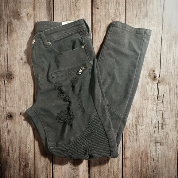 Rue21 Jeans Men’s 32x30 Black Supreme Flex Skinny Distressed Zipper Pockets NEW - Picture 1 of 11